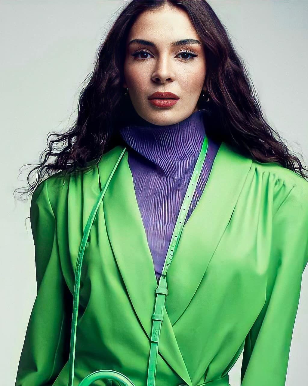 Ebru Şahin sevgilisi Cedi Osman’dan ayrıldı mı? İddialara son noktayı koydu! - Resim: 1