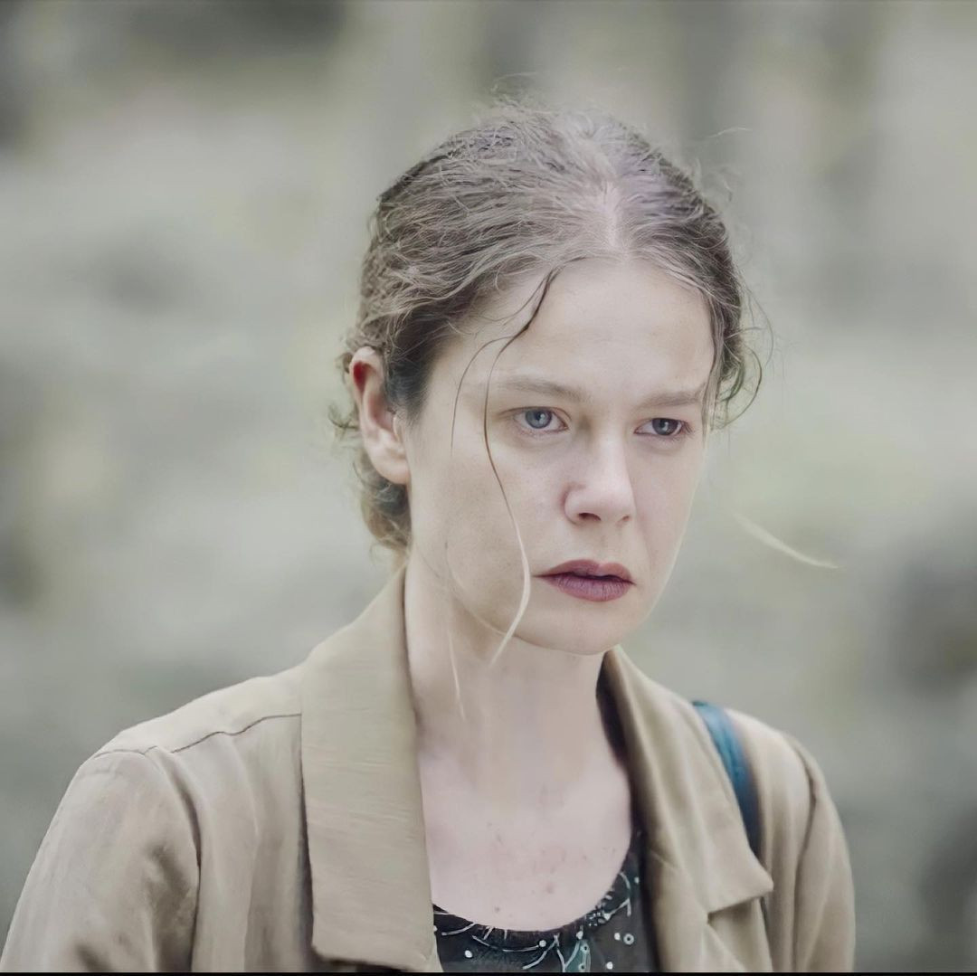 Burcu Biricik'in gerçek mesleği şaşkına çevirdi! - Resim: 4