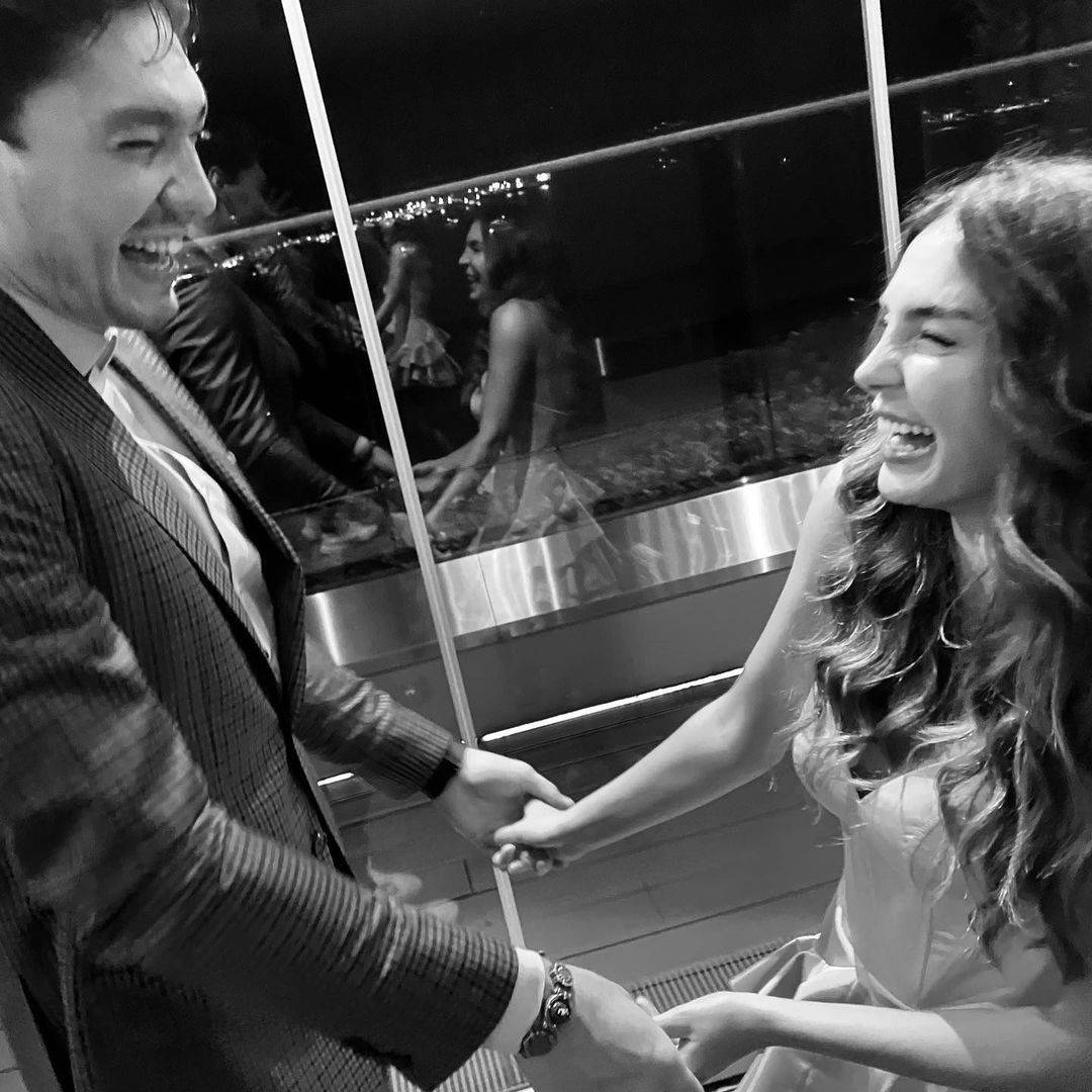 Hercai'nin oyuncuları dünya evine girdi! Ebru Şahin ve Cedi Osman'ın fotoğraflarına yorum yağdı - Resim: 3