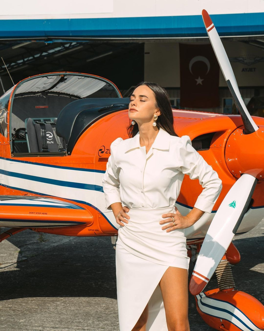 Hande Soral Instagram hesabından bu fotoğrafı paylaştı. Hande Soral instagram paylaşımları… - Resim: 3