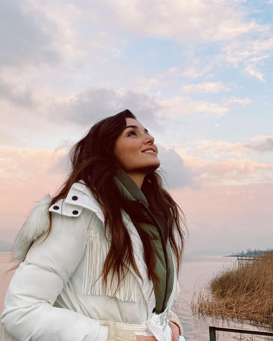 Hande Erçel son görüntüsüyle hayranlarını korkuttu! - Resim: 3