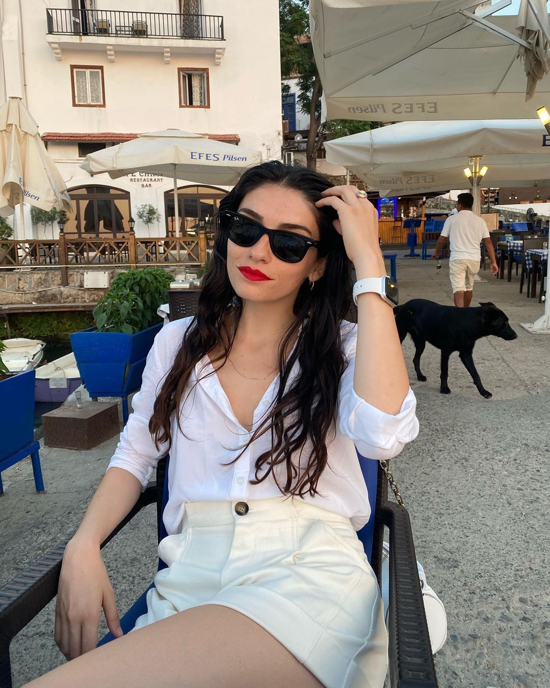 Hazar Ergüçlü bikinisiyle poz verdi, sevgilisi Onur Ünlü çekti - Resim: 3
