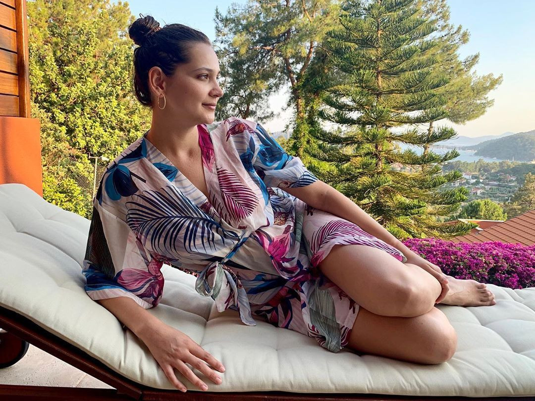 Gülsim Ali Instagram'dan bu fotoğrafı paylaştı - Resim: 1
