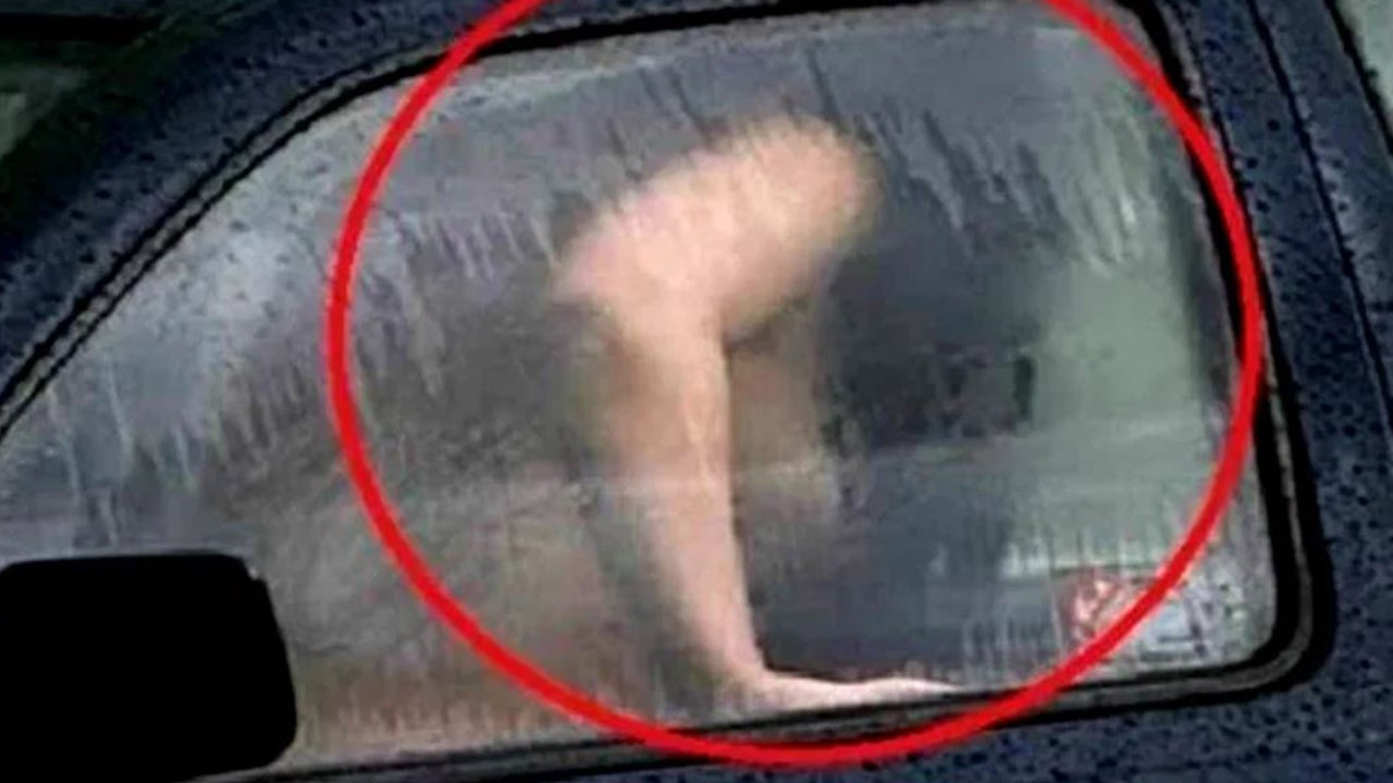 Arabada cinsel ilişkiye giren çiftin başına korkunç bir olay geldi