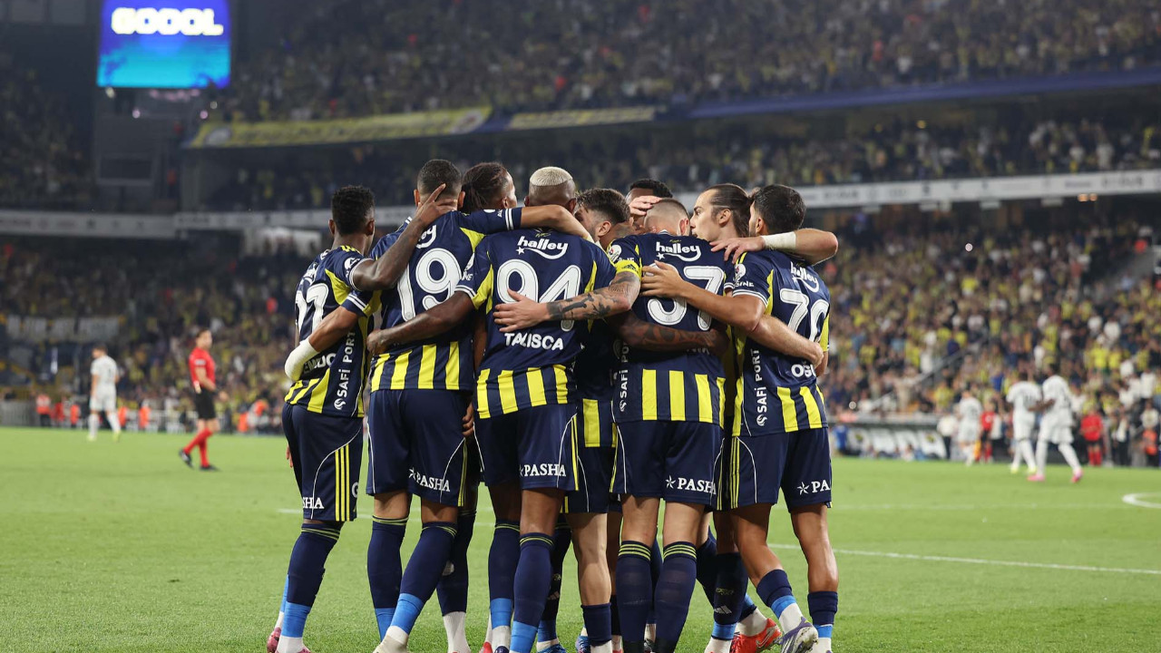 Fenerbahçe'nin Benfica maçı kamp kadrosu açıklandı
