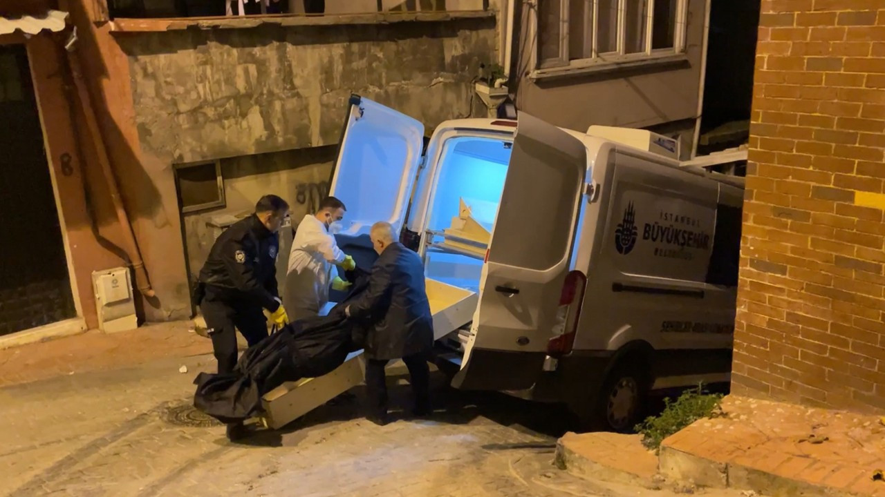 Beyoğlu'nda şüpheli olay! Angolalı kadın ölü bulundu