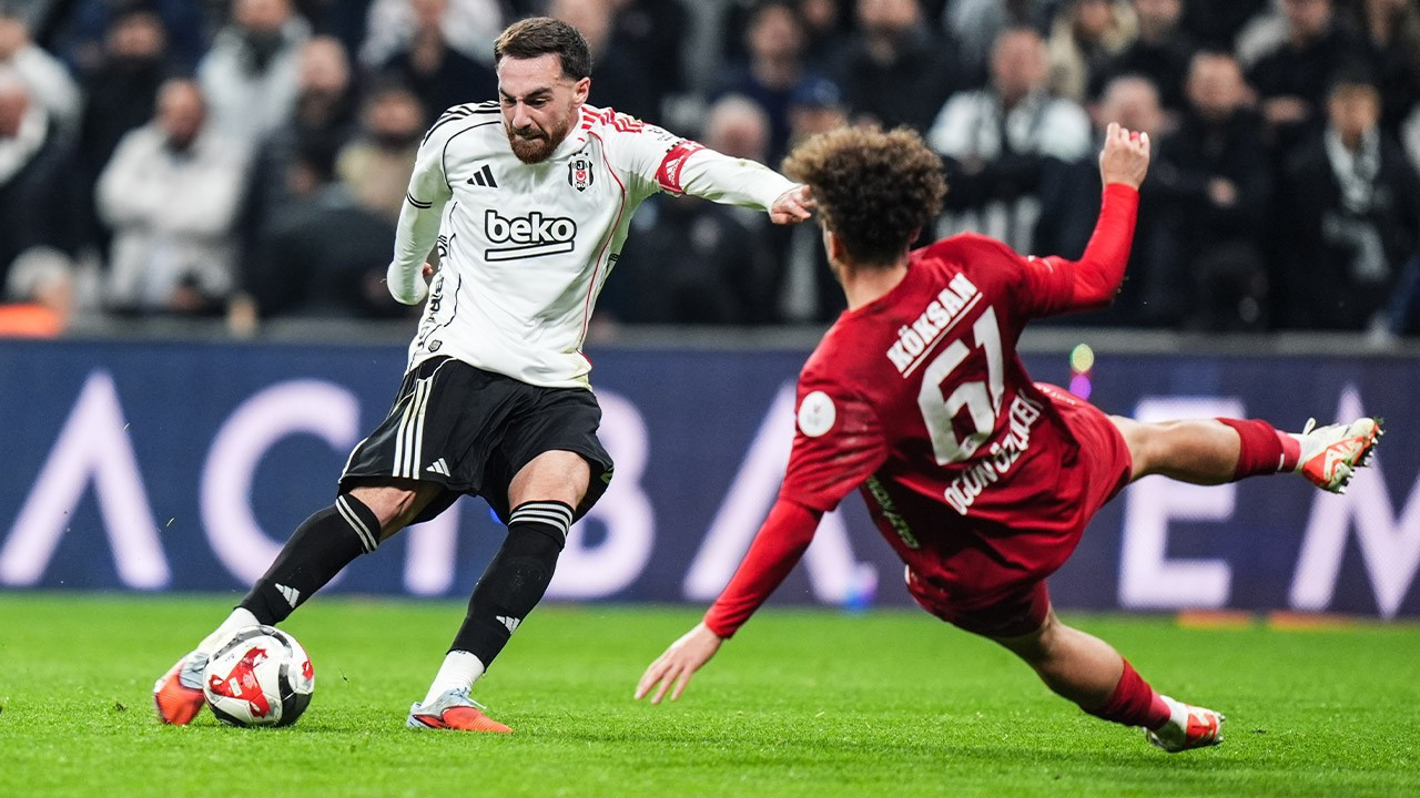 Beşiktaş kendi evinde yine puan verdi! Gaziantep maçı sonrası tribünlerinden ‘istifa’ sesleri! O isme de tepki var