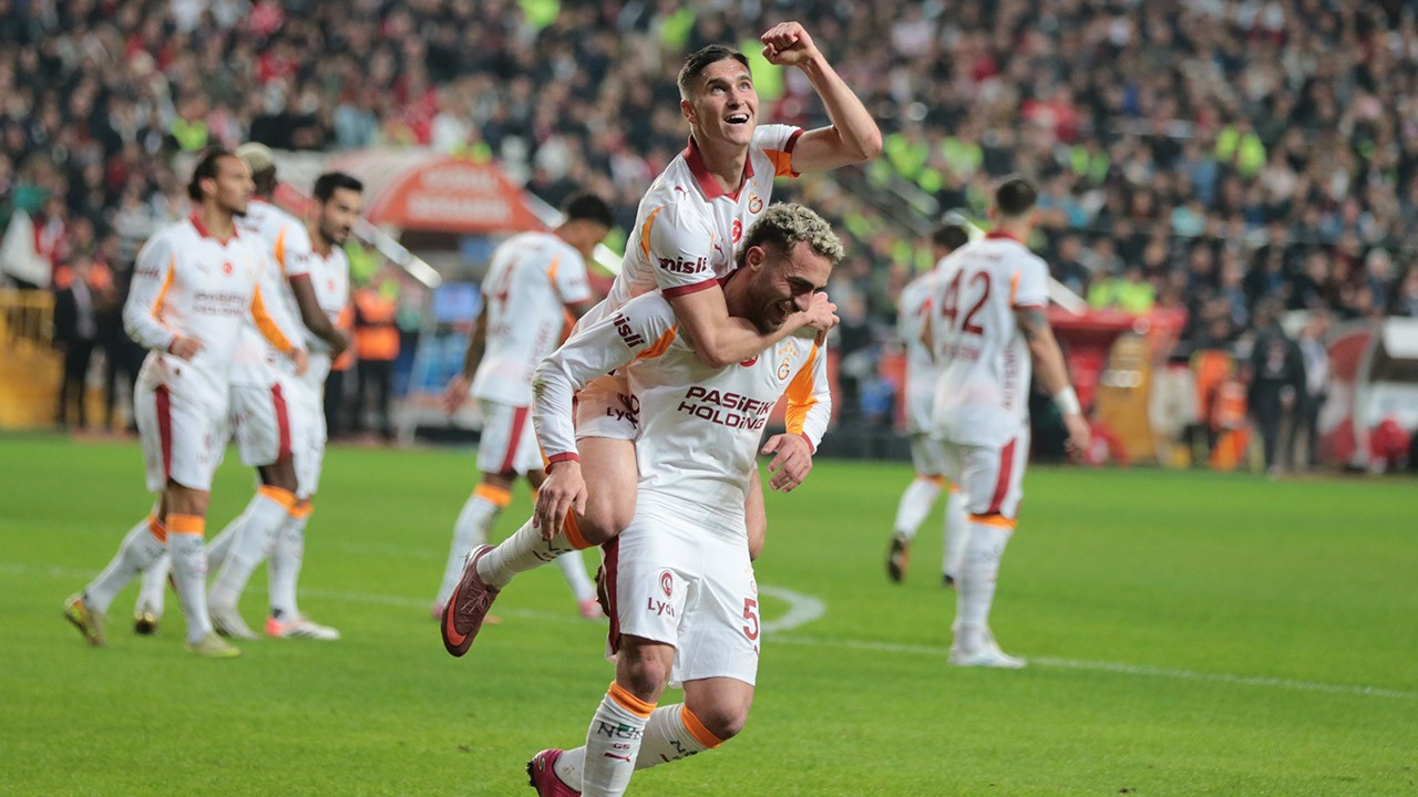 Galatasaray, Antalspor deplasmanında farka koştu