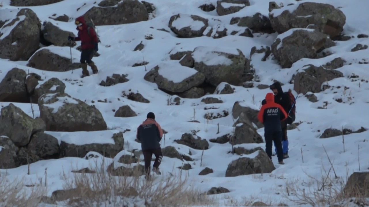 2 öğrenciden endişelendiren haber! Hasan Dağı’nda mahsur kaldılar