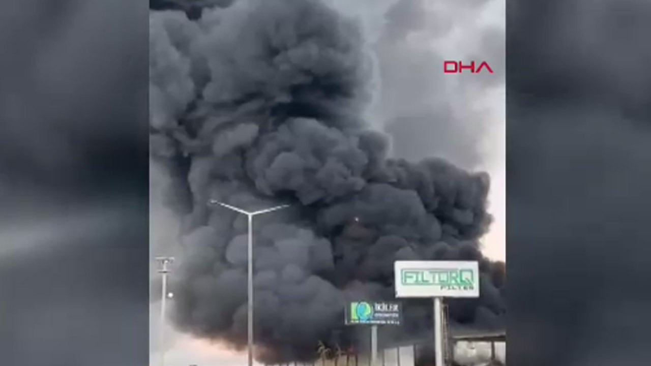 Denizli'de filtre sistemi üretilen fabrikada yangın