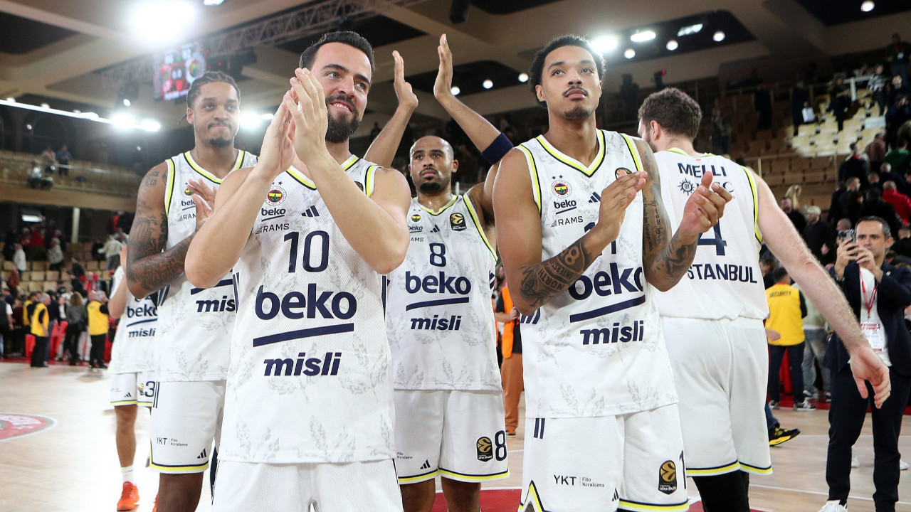 Fenerbahçe Beko, Emporio Armani’yi rahat geçti