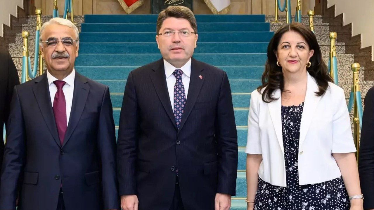 Adalet Bakanı Yılmaz Tunç İmralı heyetiyle görüştü! İlk açıklamalar geldi