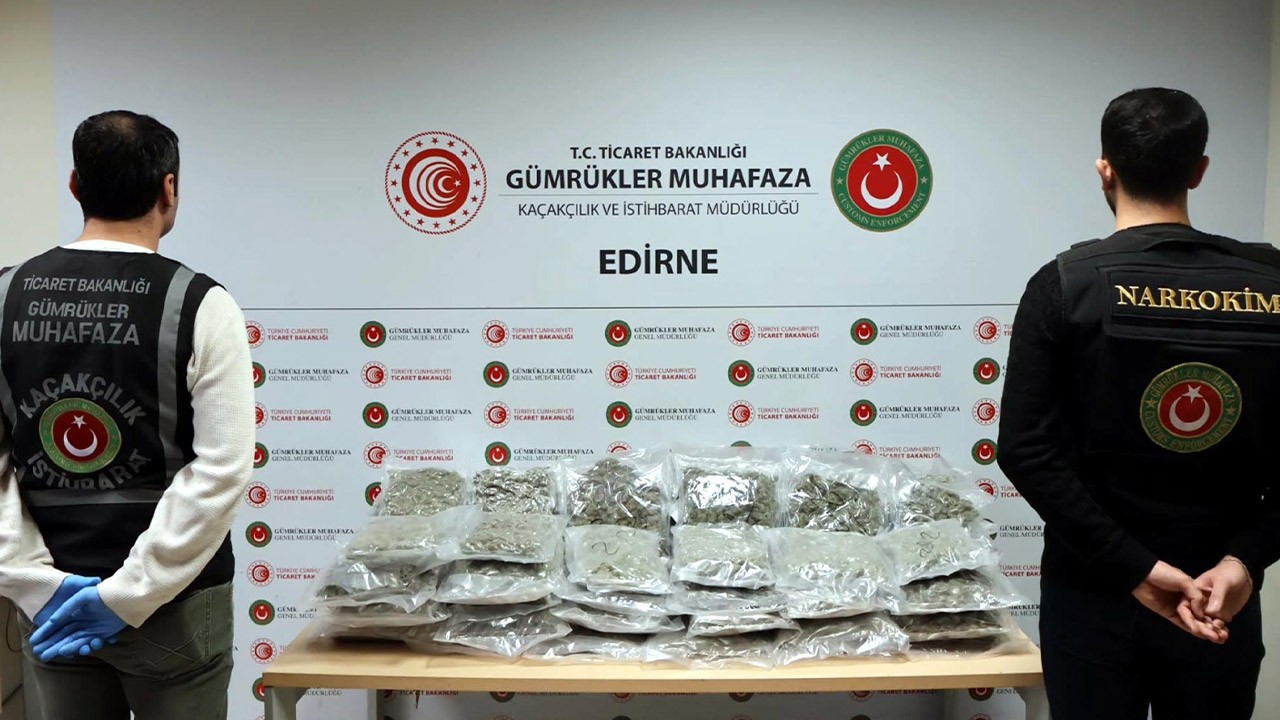 Kapıkule'de otomobilde 22 kilo esrar ele geçirildi!