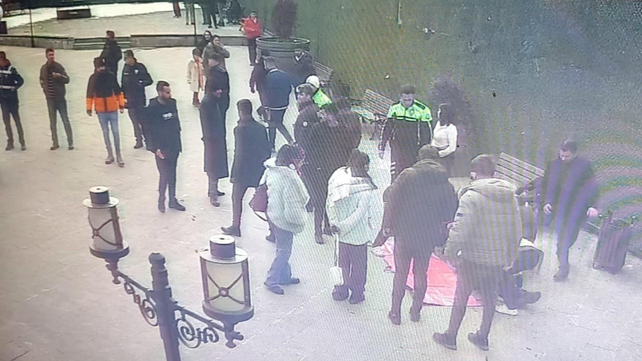 Meydan muhaberesi gibi kavga! Ortalık savaş alanına döndü: Çok sayıda yaralı var