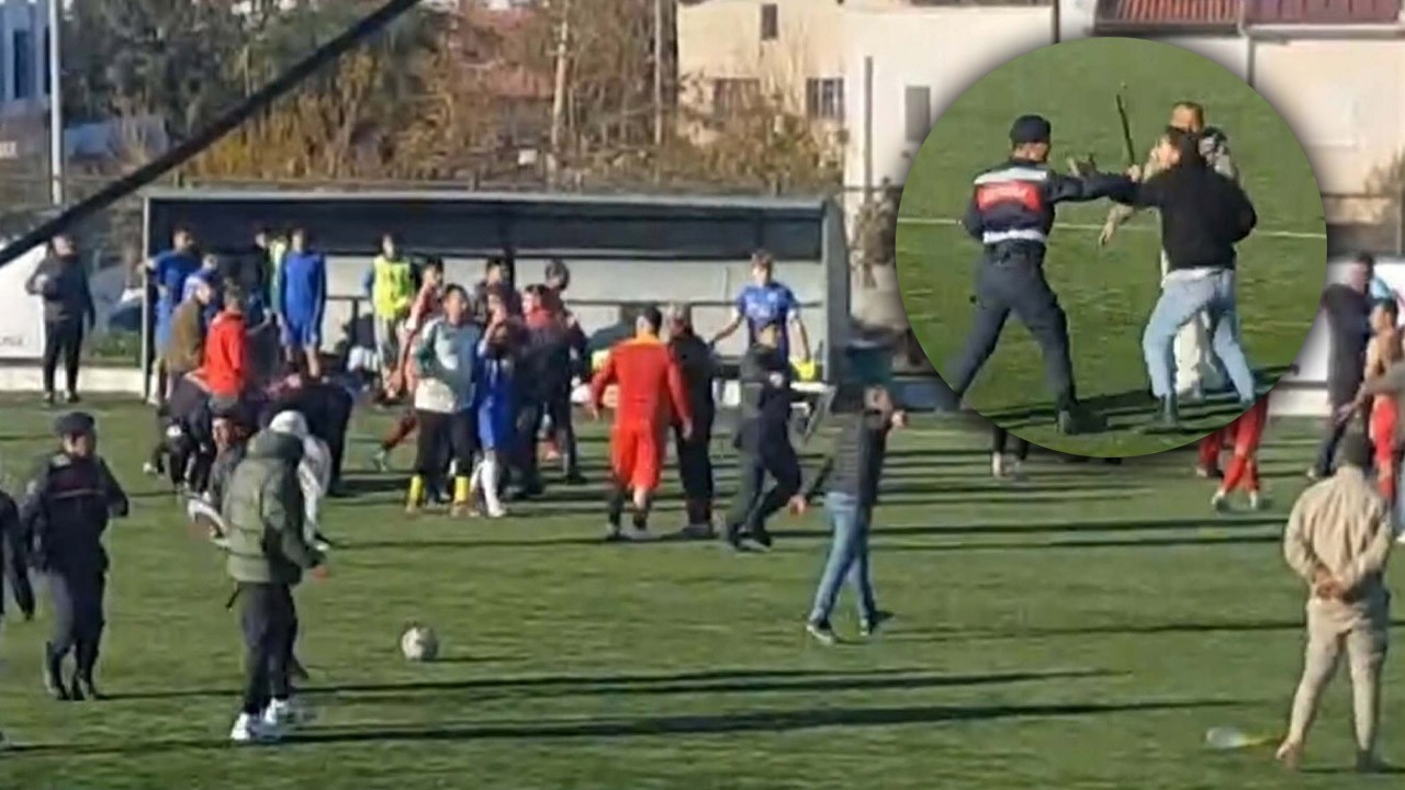 Maç sonu saha karıştı! Futbolcular birbirine girdi: O anlar kamerada