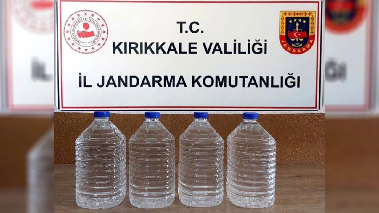 Kargo kolisinde 20 litre kaçak etil alkol ele geçirildi