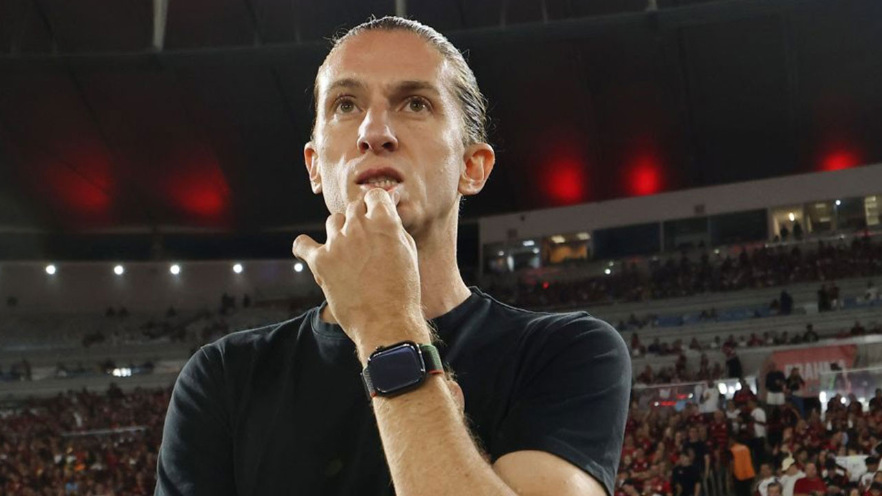 Kupa canavarı Filipe Luis imzayı attı