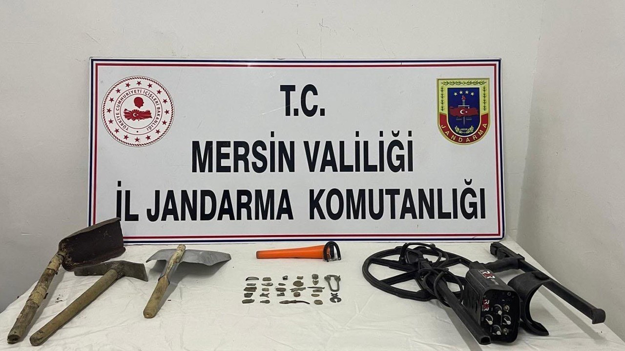Mersin'de tarihi eser operasyonu: 29 obje ele geçirildi! 2 gözaltı