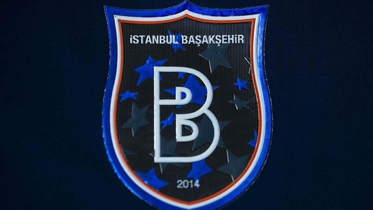 Başakşehir’de ayrılık! Yıldız ismin transferi açıklandı!