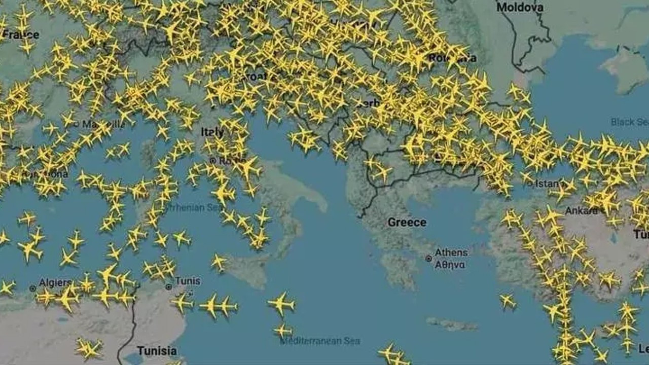 Yunanistan hava sahası kapatıldı!