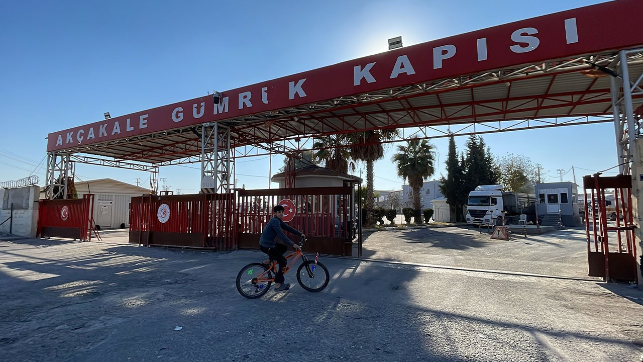 Şanlıurfa gümrükte operasyon! 52 uzun namlulu silah ele geçirildi