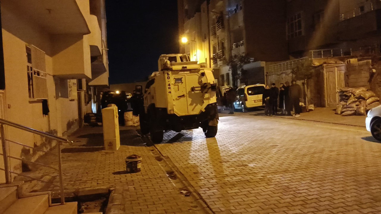 Evde silahla vuruldular! Cinayetlerde sır perdesi aralandı