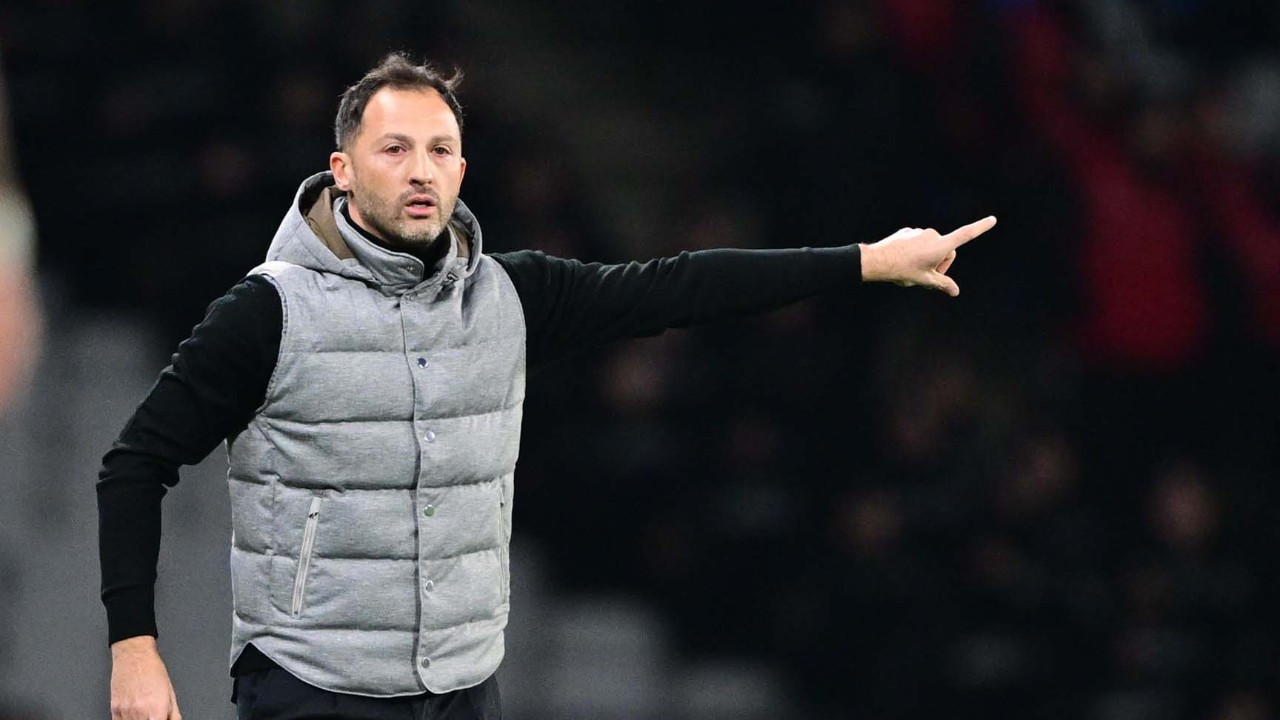 Tedesco, Süper Kupa zaferi sonrası konuştu! Kupa töreninde neden arkada olduğunu açıkladı: “Bizim için motivasyon olacak”