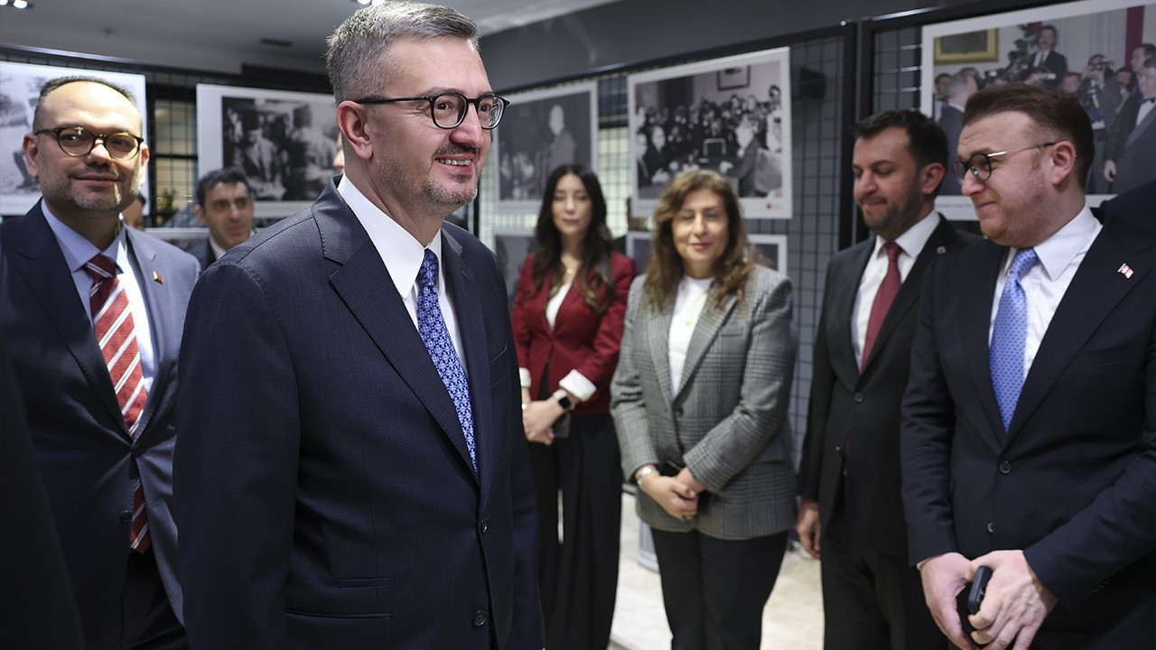 Türk basın tarihine görsel yolculuk! İletişim Başkanı Burhanettin Duran: Gazeteciler tarihin yazılışına tanıklık ediyor