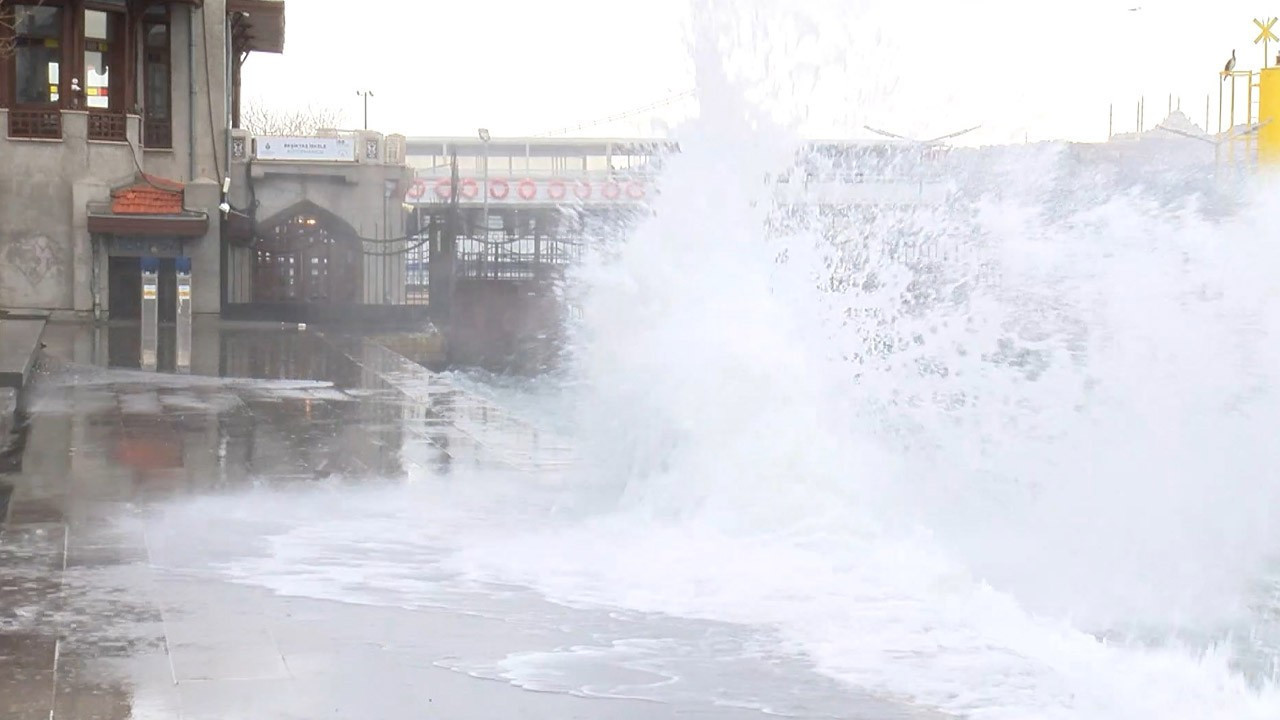 Meteoroloji uyardı: İstanbul’da lodos etkili oluyor