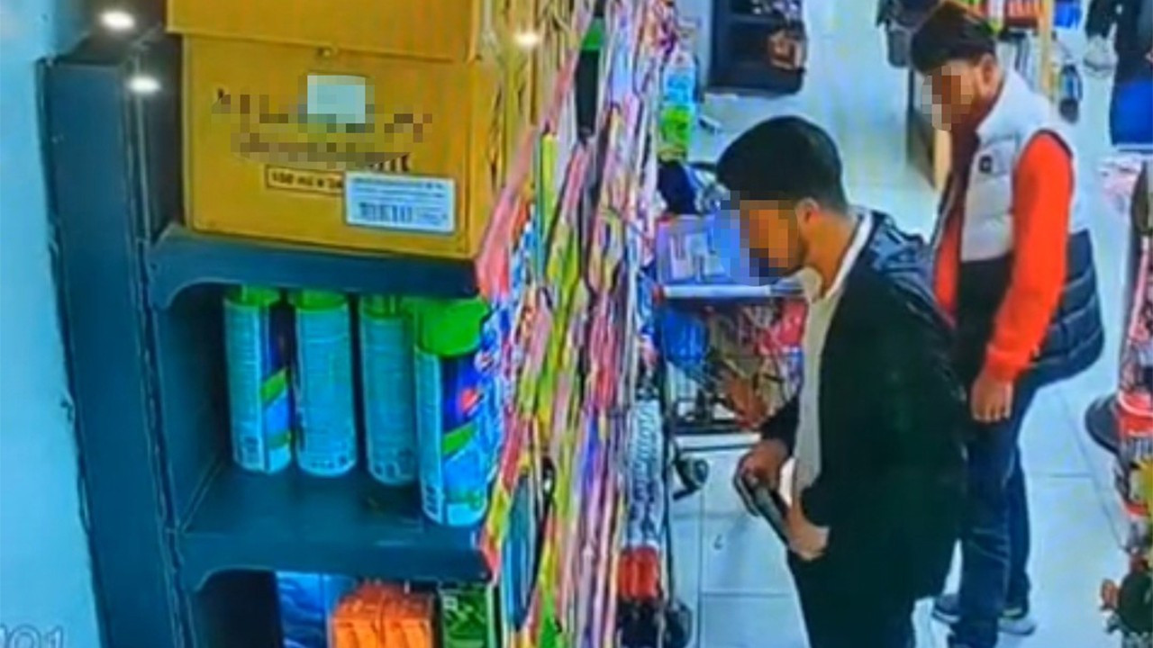 Bir garip hırsızlık: Önce kokladılar sonra çaldılar! "Bizim hırsızlar kaliteli"