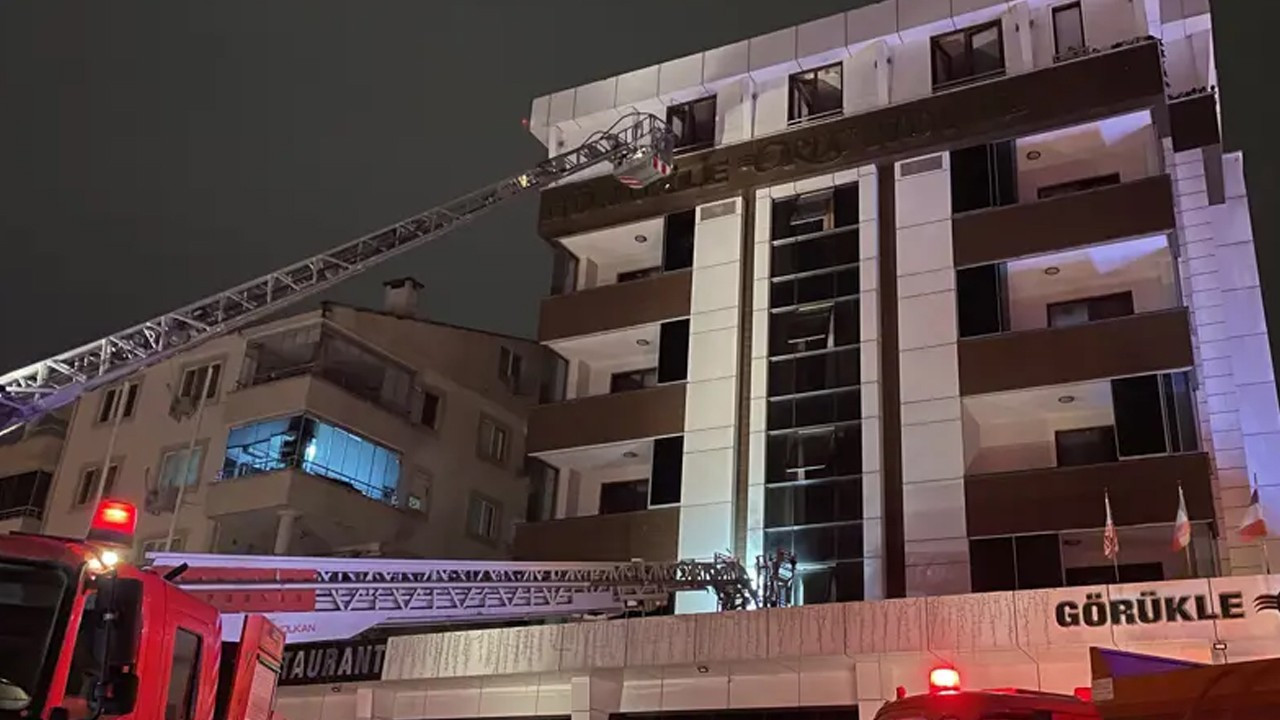 Bursa'da korku dolu anlar!  5 katlı otelde yangın paniği