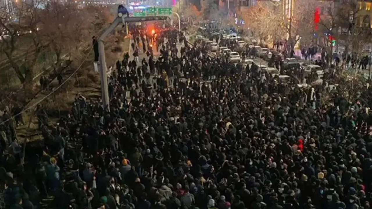 ABD'den İran çağrısı: Derhal ülkeyi terk edin