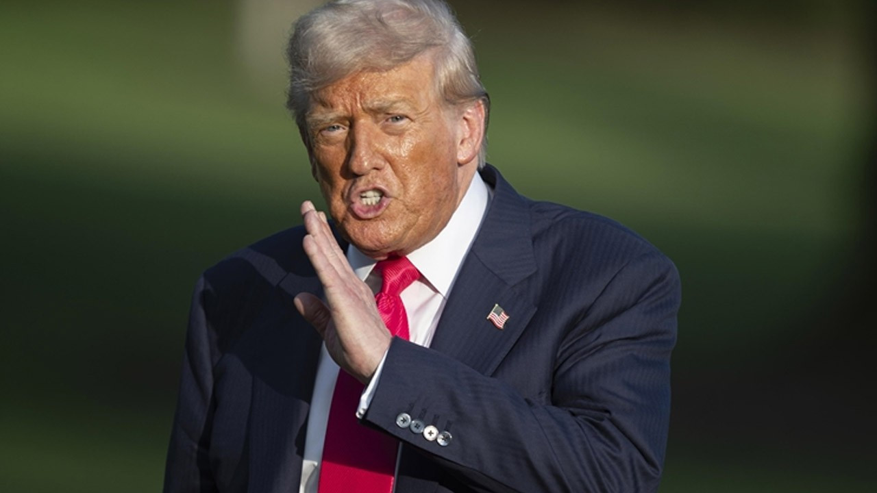 Trump İranlılara seslendi: "Protestolara devam edin, yardım yolda!"