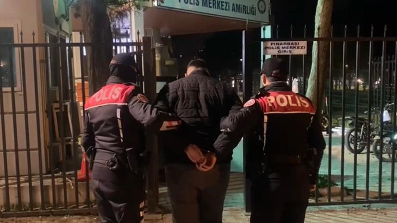 İzmir'de büyük operasyon! Polise sahte kimlik gösterdi!  128 suçtan arandığı ortaya çıktı