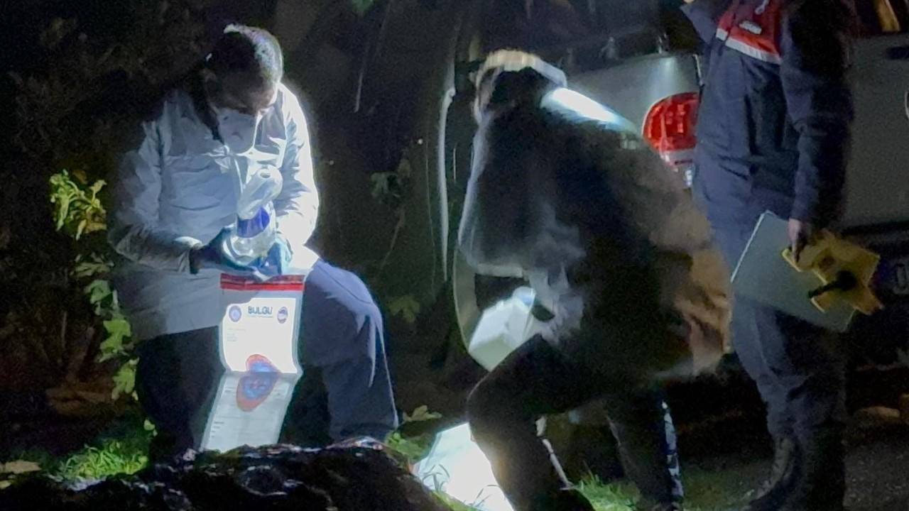 Antalya'da korkunç olay! Araç içinde yanmış ceset bulundu