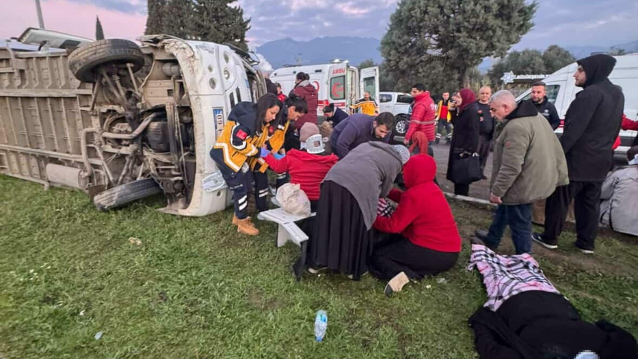 Aydın'da feci kaza! Onlarca kişi yaralandı