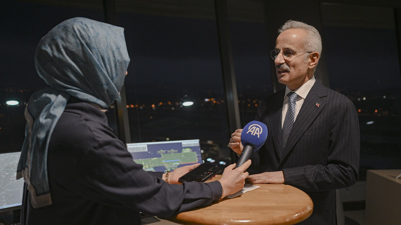 Canlı yayında rahatsızlanmıştı! Bakan Uraloğlu'ndan sağlık durumuna ilişkin açıklama
