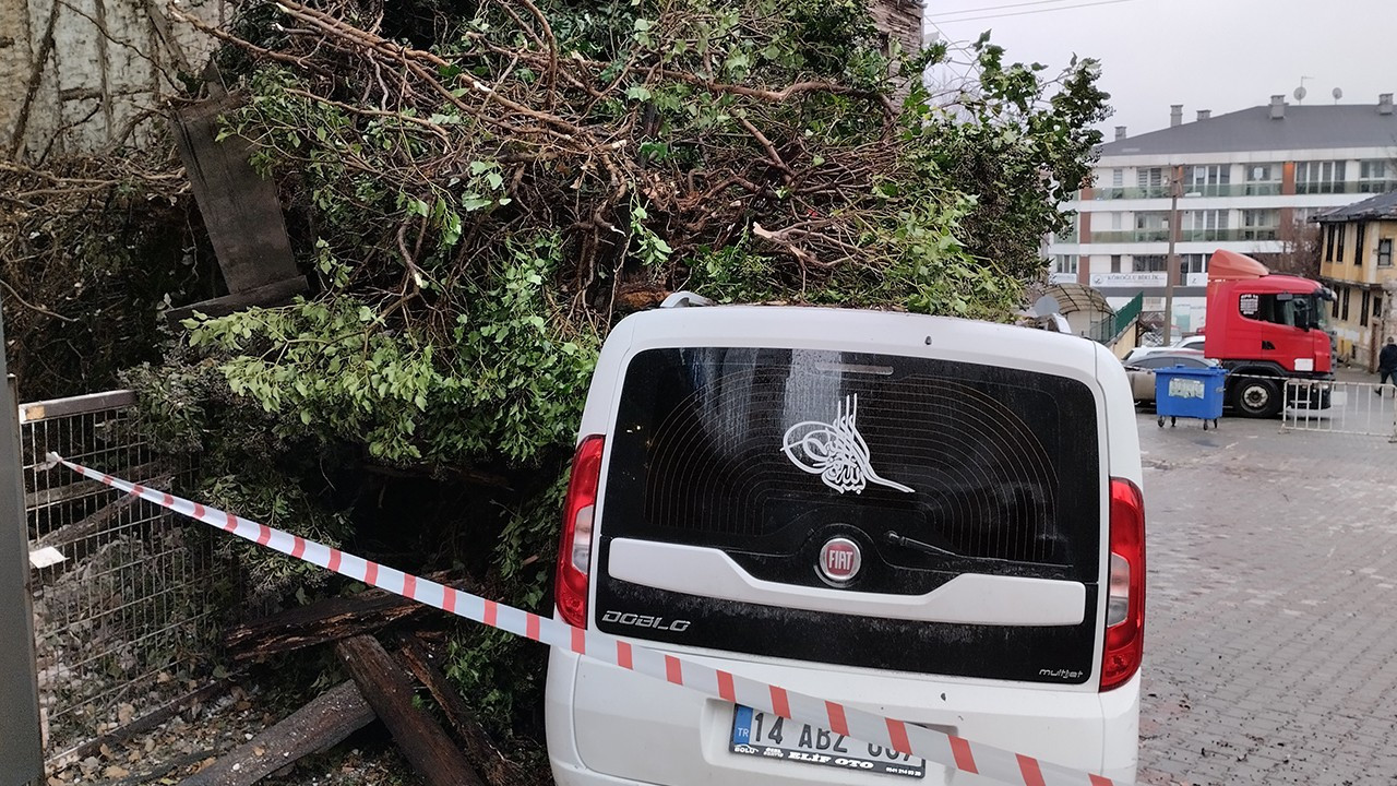 Bolu’da korku dolu anlar! Metruk bina çöktü