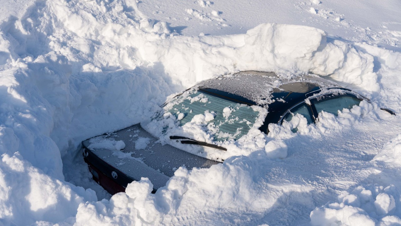 Ülke kara gömüldü: Son 30 yılın en büyüğü! 2 kişi öldü