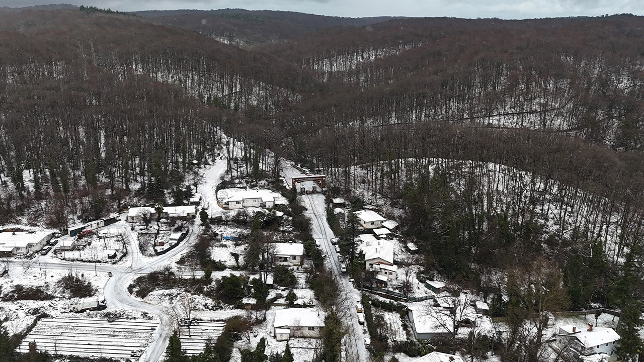 Sarıyer'de havadan görüntülenen kar manzarası hayran bıraktı
