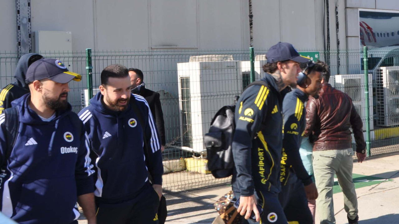 Olumsuz hava koşulları nedeniyle Alanya'da kalmışlardı! Fenerbahçe, İstanbul’a gitti!