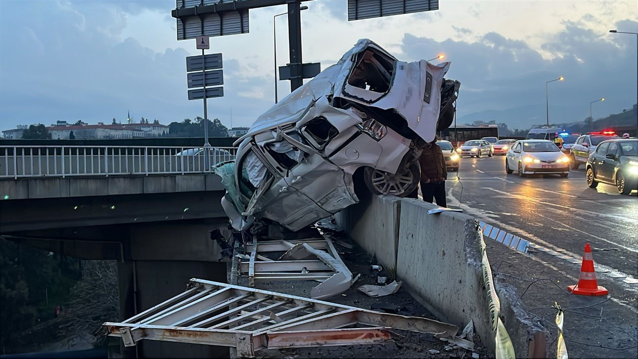 İzmir’de korku dolu anlar! Freni boşalan kamyon dehşet saçtı