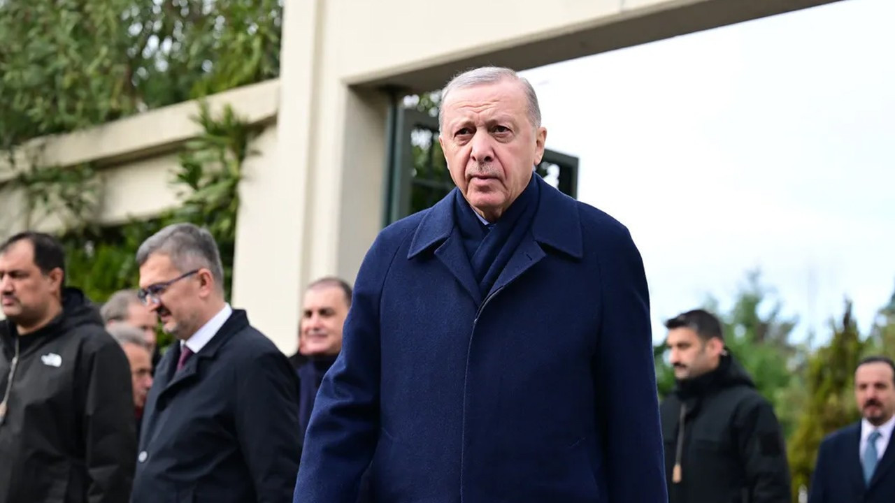 Cumhurbaşkanı Erdoğan, cuma namazını Hz. Ali Camisi'nde kıldı