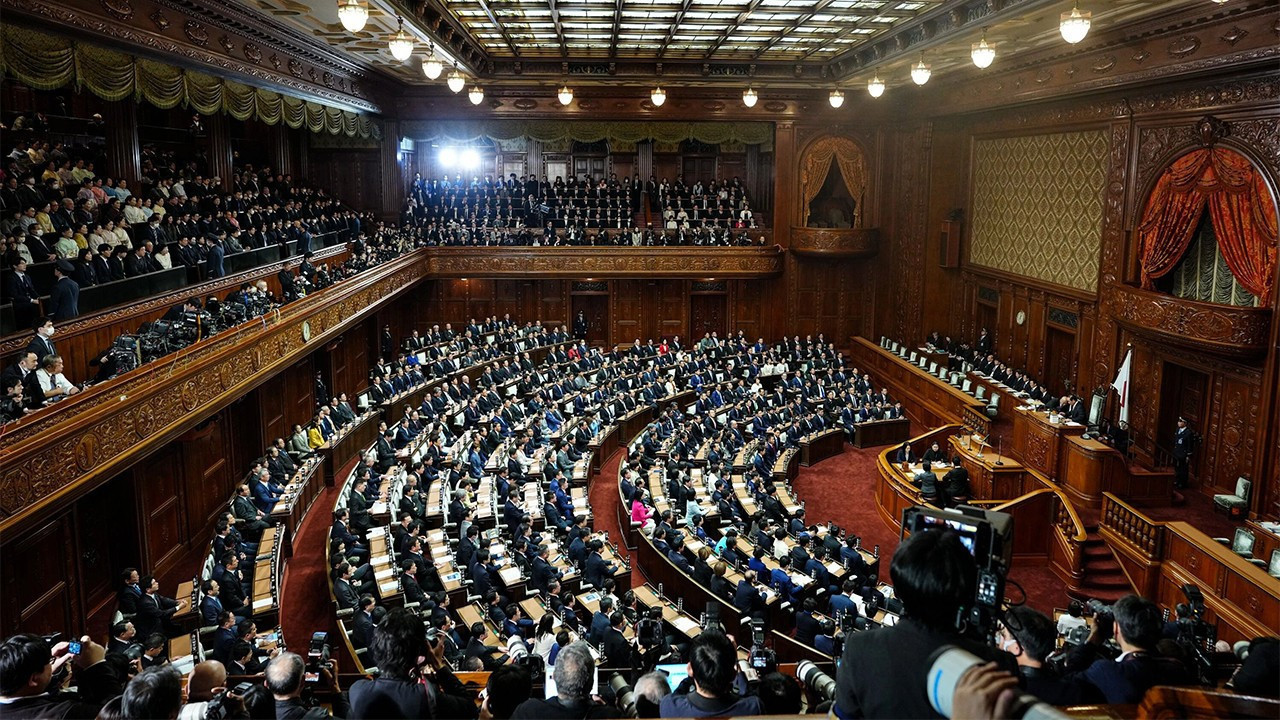 Japonya'da meclis feshedildi