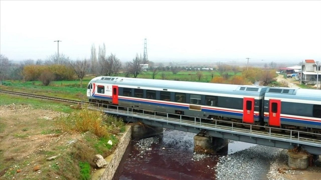 Demiryollarında yerli ve milli sistem: Sinyalli hat oranı yüzde 61'e yükseldi