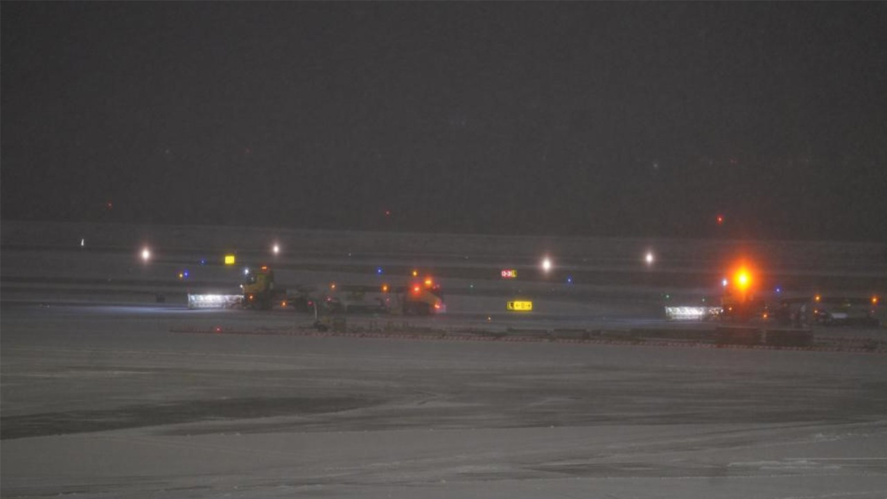 ABD'de kar fırtınası: 13 binden fazla uçuş iptal edildi