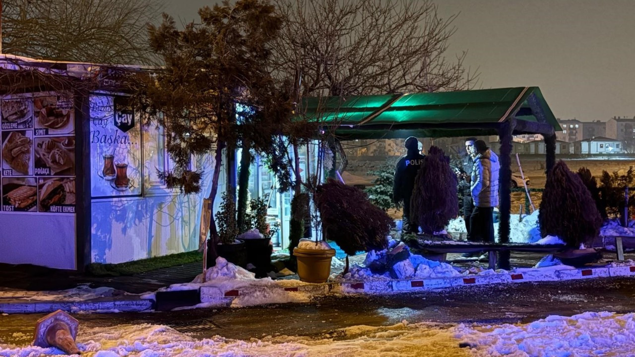 Kayseri’de Büfe Kurşunlandı: Şüpheli Oğul Aranıyor