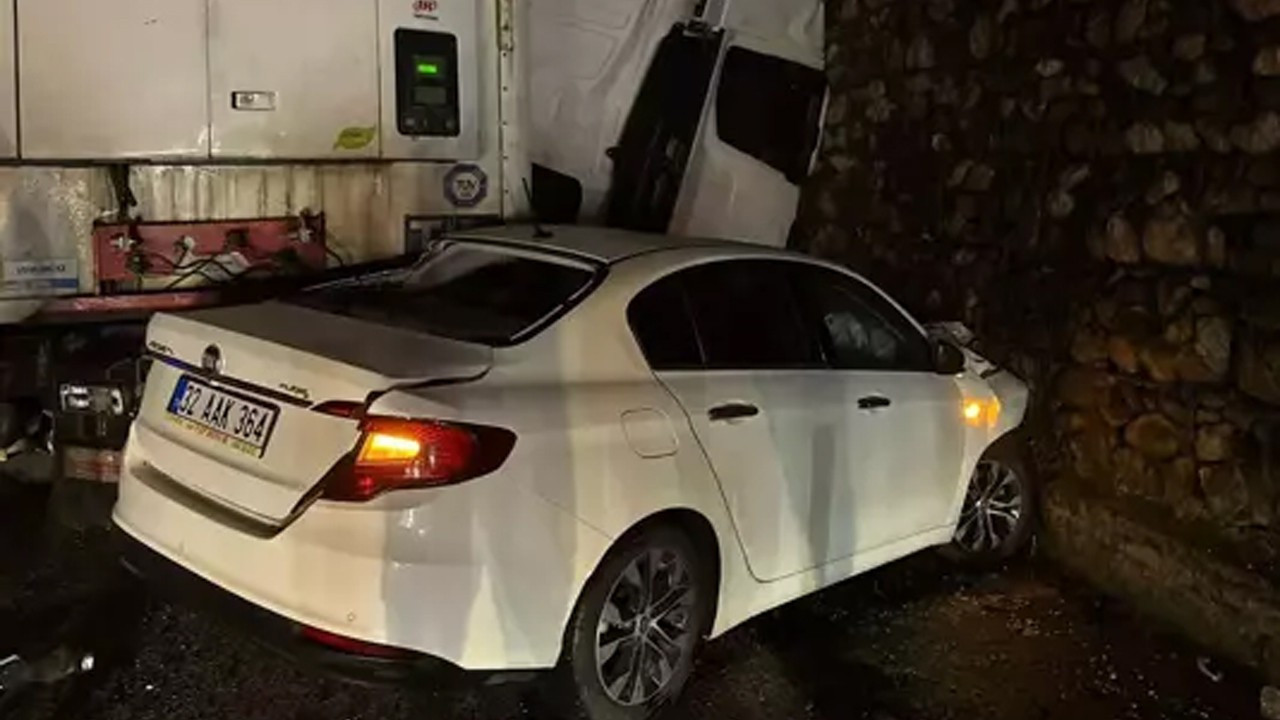 Burdur'da tünel girişinde feci kaza! Ölü ve yaralılar var