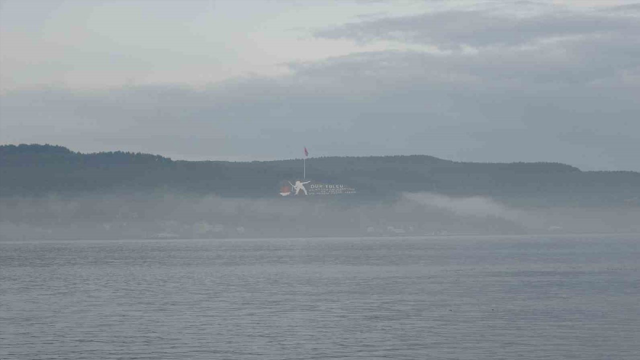 Çanakkale Boğazı transit gemi geçişlerine kapatıldı