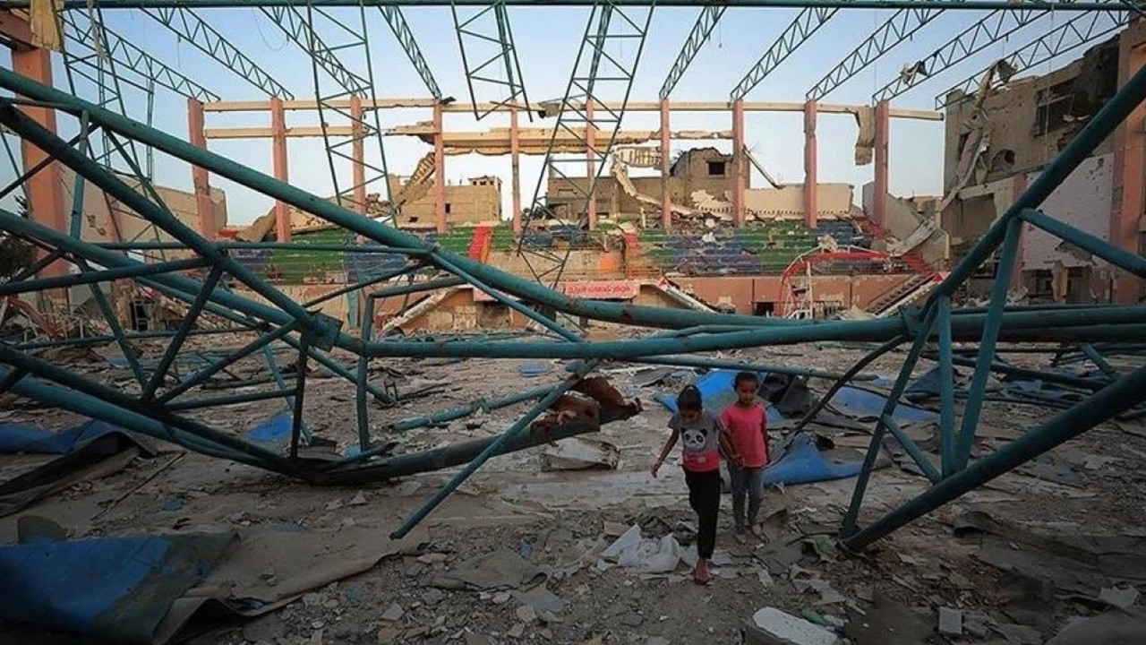 İsrail’den Filistin sporuna engel! Çin’den gelen suni çim sevkiyatı engellendi!